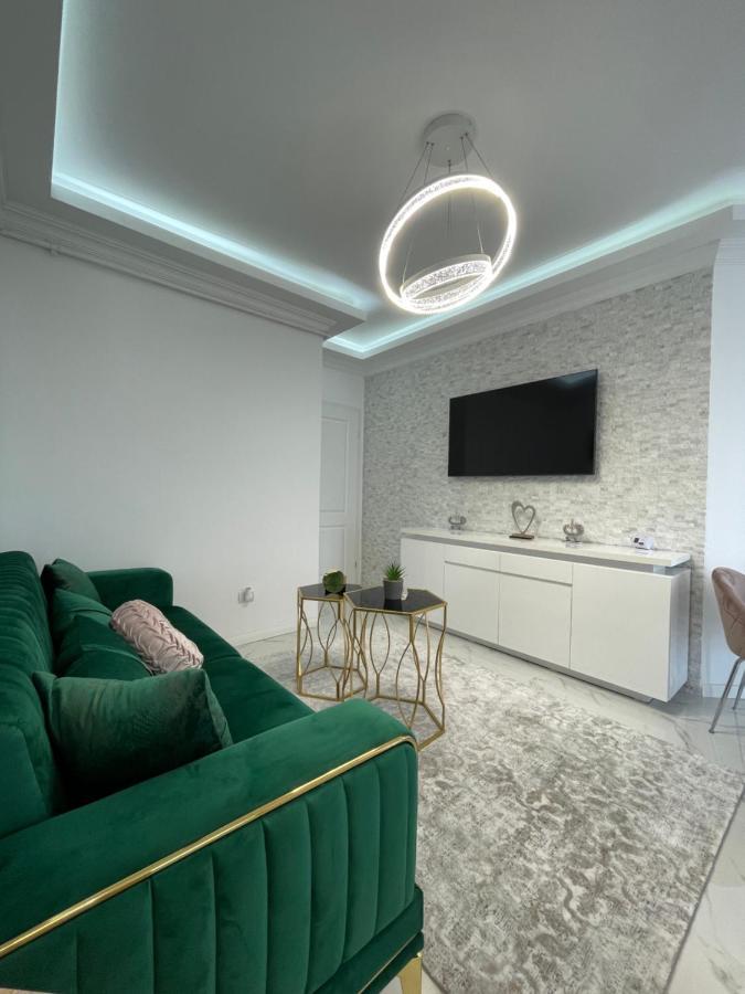 Ayan-Ayaz Luxury Apartment นาโวดาริ ภายนอก รูปภาพ