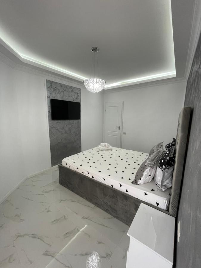 Ayan-Ayaz Luxury Apartment นาโวดาริ ภายนอก รูปภาพ