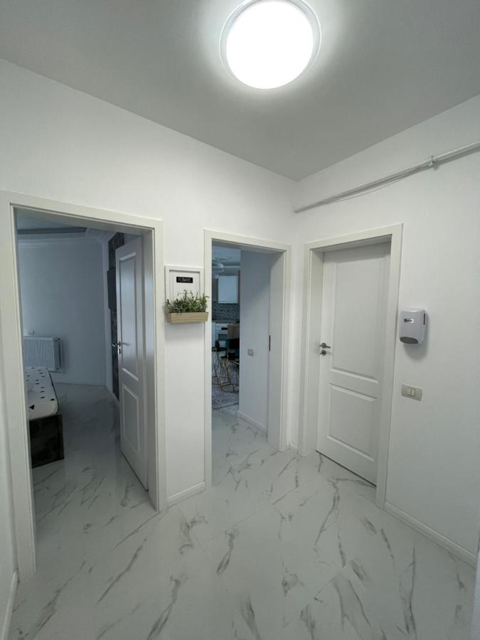 Ayan-Ayaz Luxury Apartment นาโวดาริ ภายนอก รูปภาพ