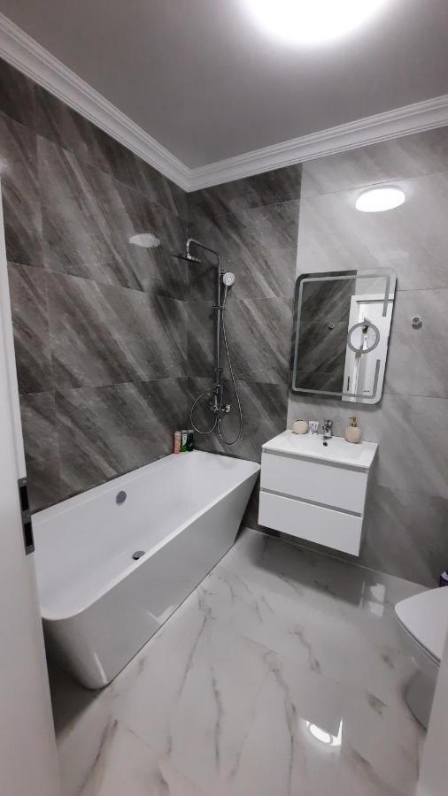 Ayan-Ayaz Luxury Apartment นาโวดาริ ภายนอก รูปภาพ