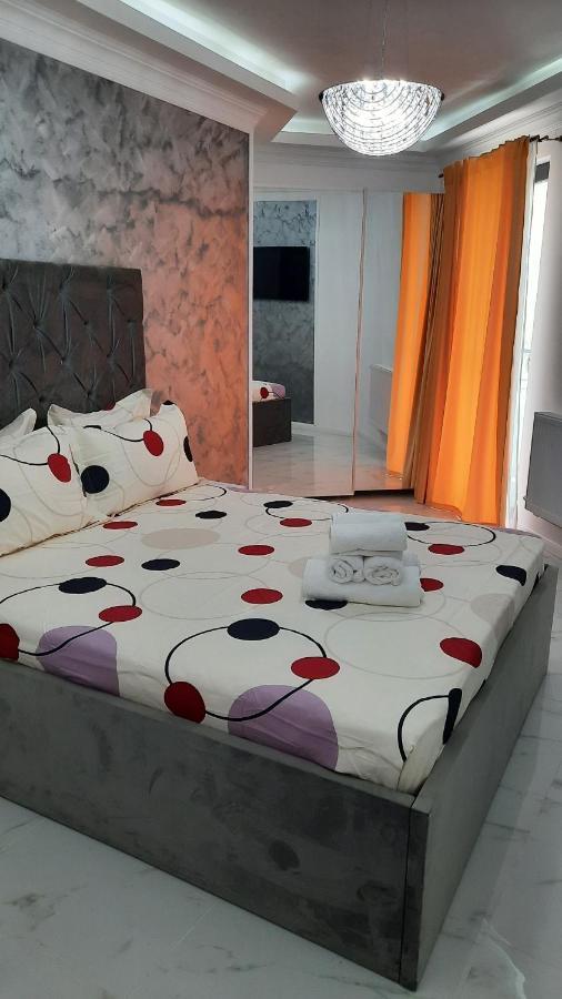 Ayan-Ayaz Luxury Apartment นาโวดาริ ภายนอก รูปภาพ